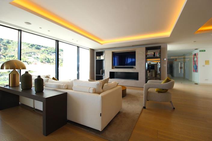 Image No.48-2 Bed Property for sale