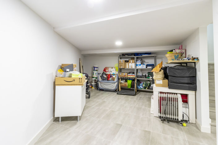 Image No.15-3 Bed House for sale