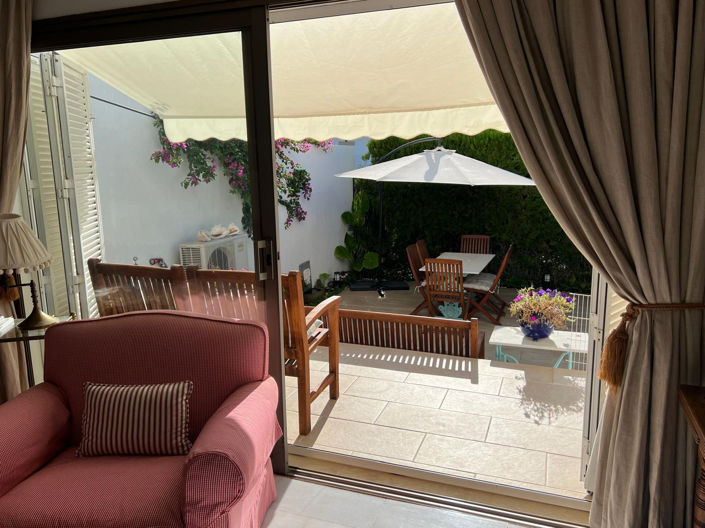 Image No.11-3 Bed Townhouse for sale
