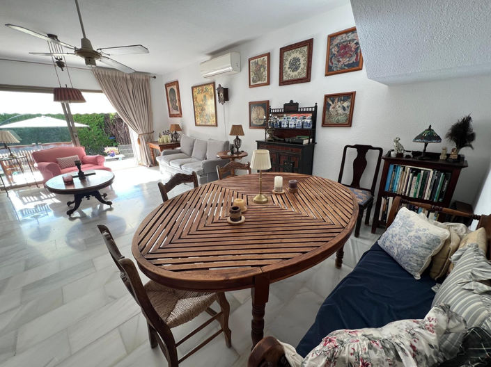Image No.17-3 Bed Townhouse for sale