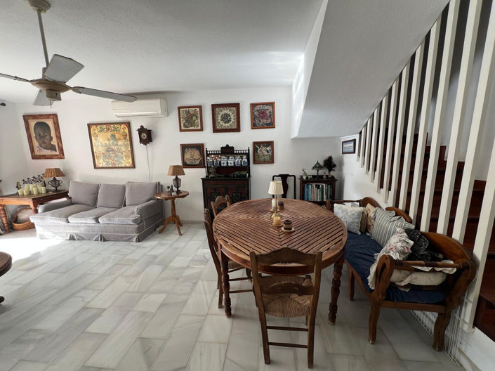 Image No.19-3 Bed Townhouse for sale