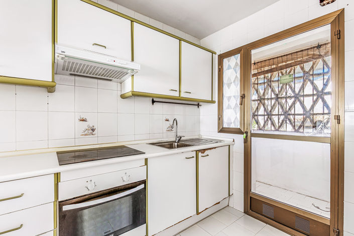 Image No.12-2 Bed Apartment for sale