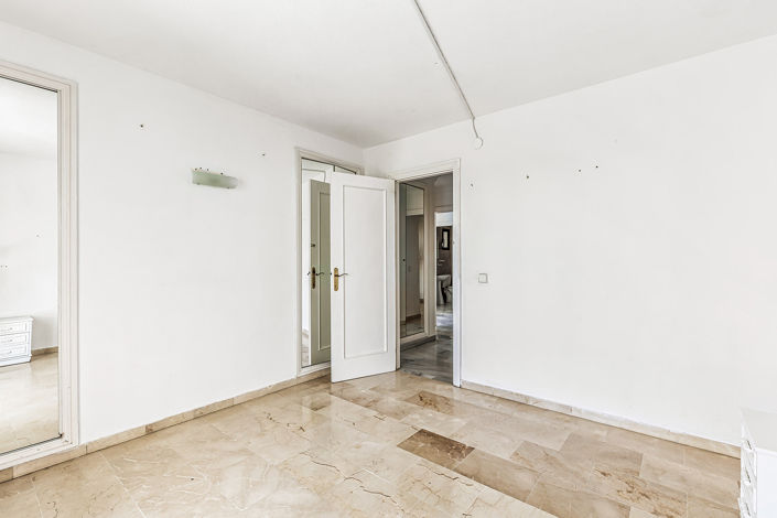Image No.19-2 Bed Apartment for sale