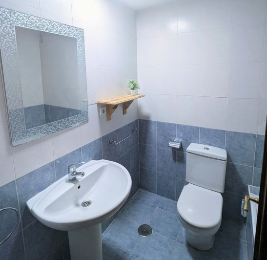 Image No.22-3 Bed Property for sale