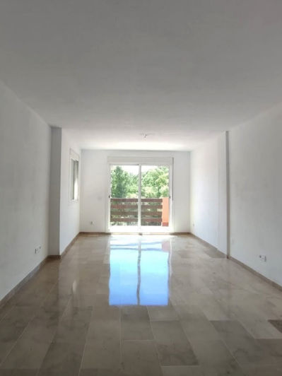 Image No.4-3 Bed Property for sale