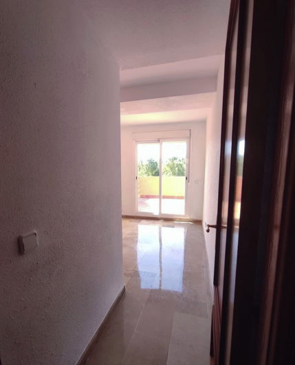 Image No.7-3 Bed Property for sale