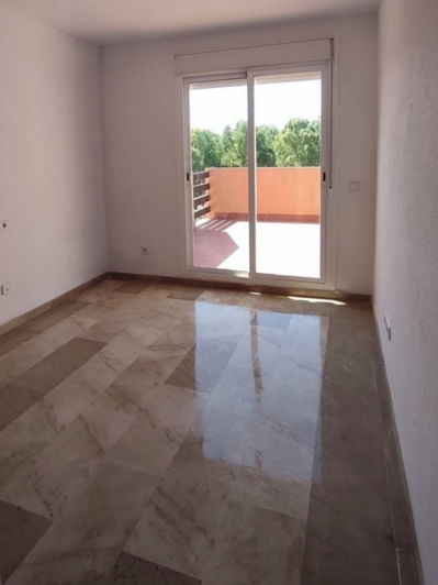 Image No.8-3 Bed Property for sale