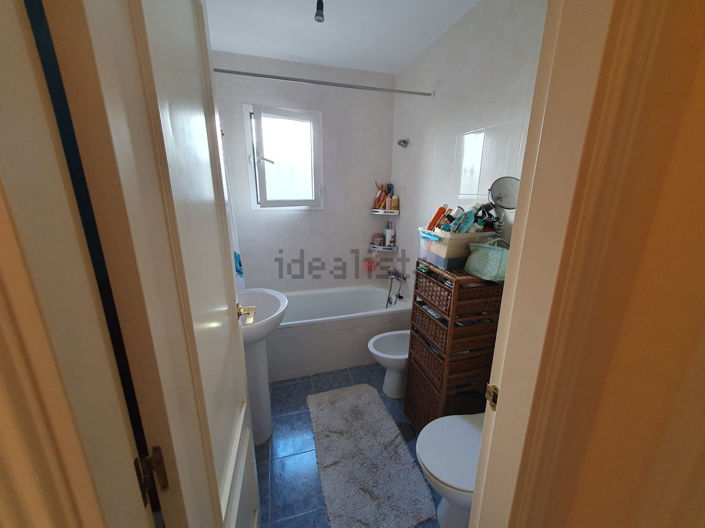 Image No.12-4 Bed Townhouse for sale