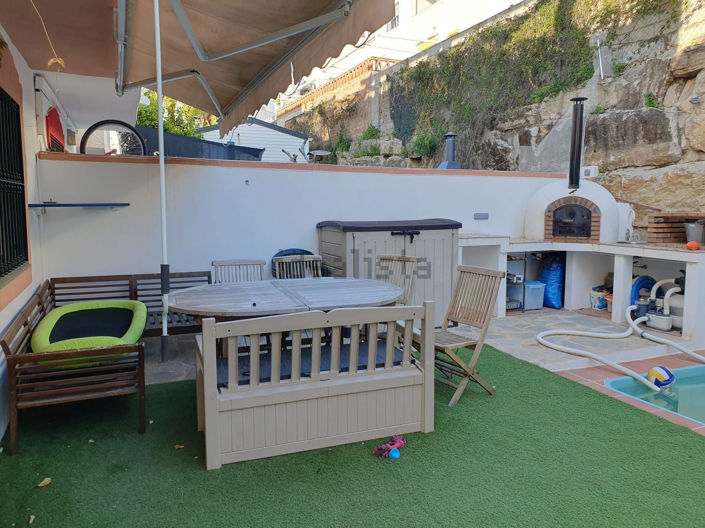 Image No.19-4 Bed Townhouse for sale
