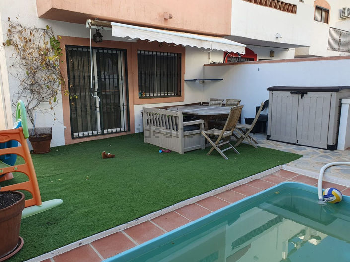 Image No.20-4 Bed Townhouse for sale