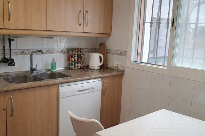 Image No.24-4 Bed Townhouse for sale