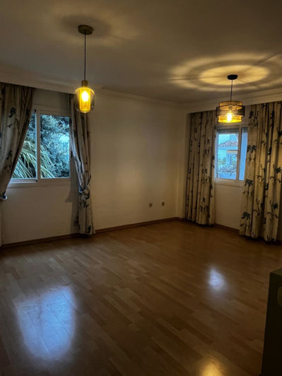 Image No.13-3 Bed Apartment for sale