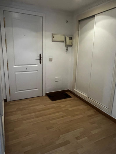 Image No.18-3 Bed Apartment for sale