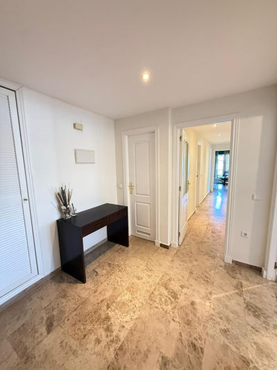 Image No.12-3 Bed Apartment for sale