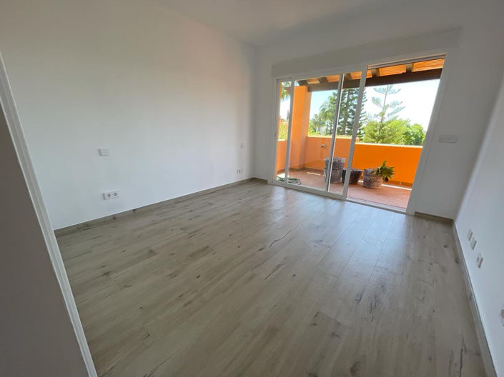 Image No.30-3 Bed Townhouse for sale
