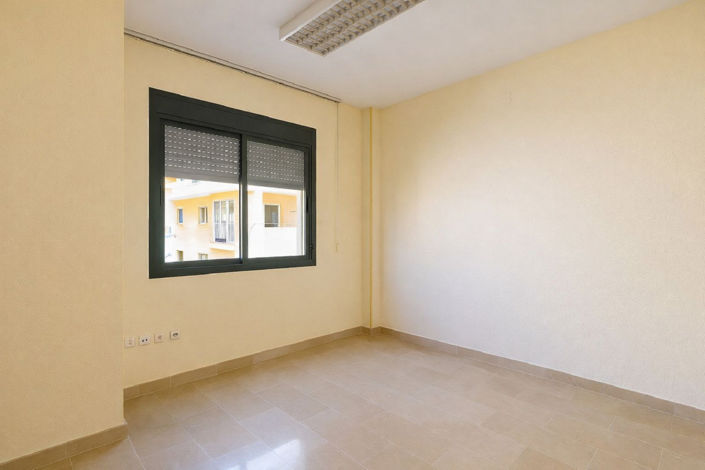Image No.5-3 Bed Apartment for sale