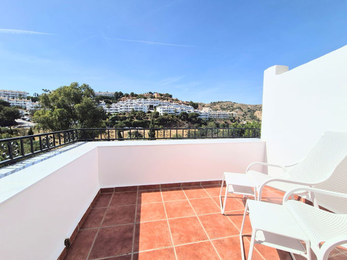 Image No.37-3 Bed Property for sale