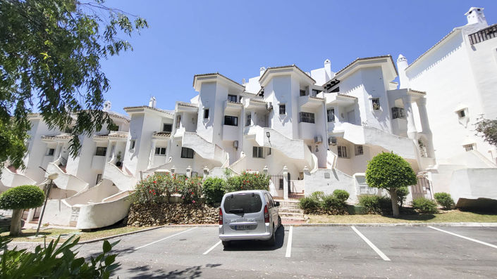 Image No.20-2 Bed Apartment for sale