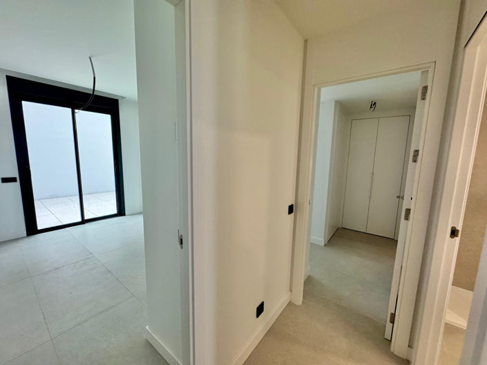 Image No.19-3 Bed Apartment for sale