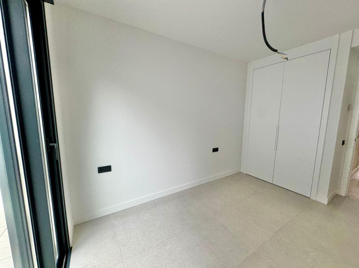 Image No.22-3 Bed Apartment for sale