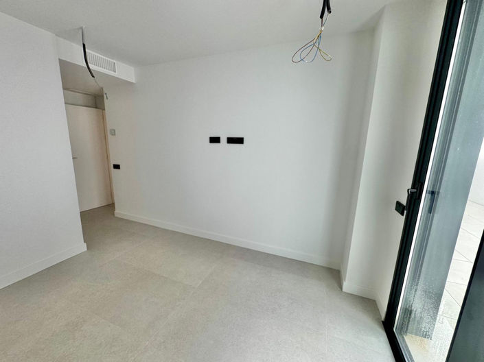 Image No.25-3 Bed Apartment for sale
