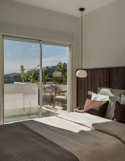 Image No.19-3 Bed Property for sale