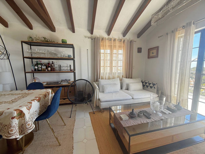 Image No.10-3 Bed House for sale