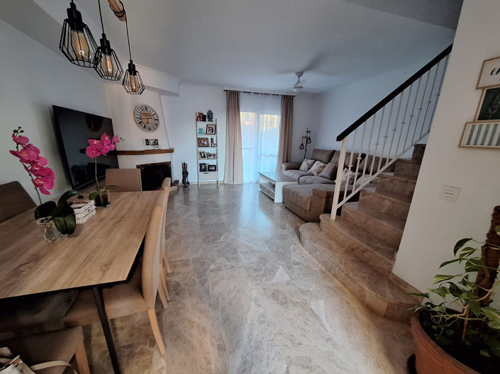 Image No.3-4 Bed Townhouse for sale