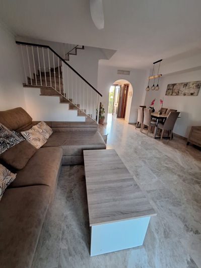 Image No.5-4 Bed Townhouse for sale