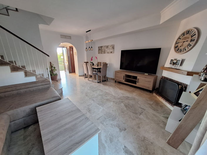 Image No.8-4 Bed Townhouse for sale