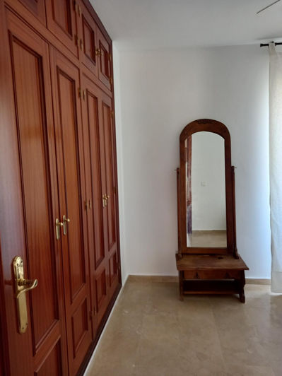 Image No.11-3 Bed Townhouse for sale