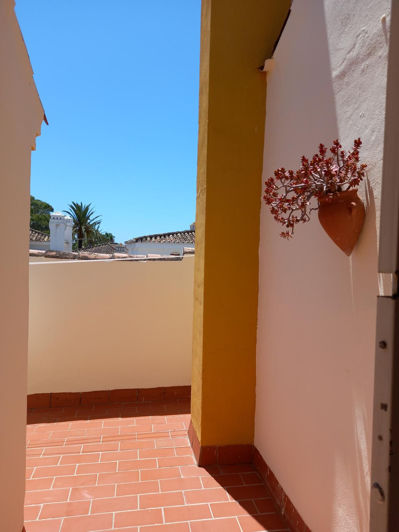 Image No.2-3 Bed Townhouse for sale