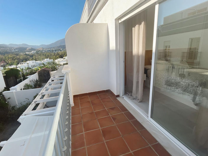 Image No.11-3 Bed Townhouse for sale