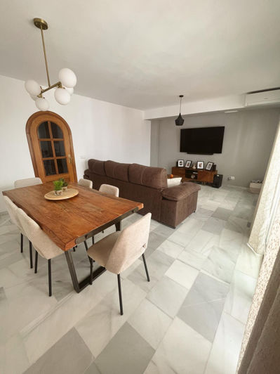 Image No.24-3 Bed Townhouse for sale