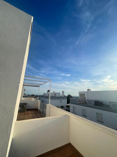 Image No.37-3 Bed Townhouse for sale