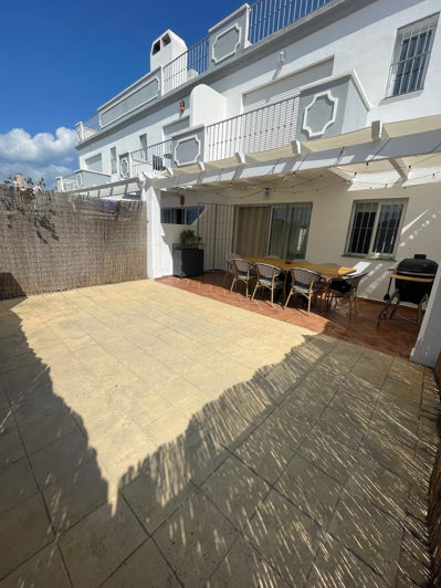 Image No.4-3 Bed Townhouse for sale