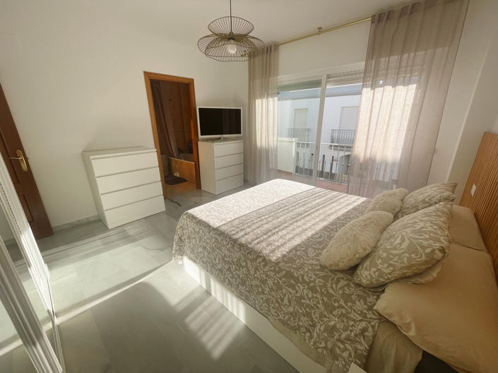 Image No.8-3 Bed Townhouse for sale
