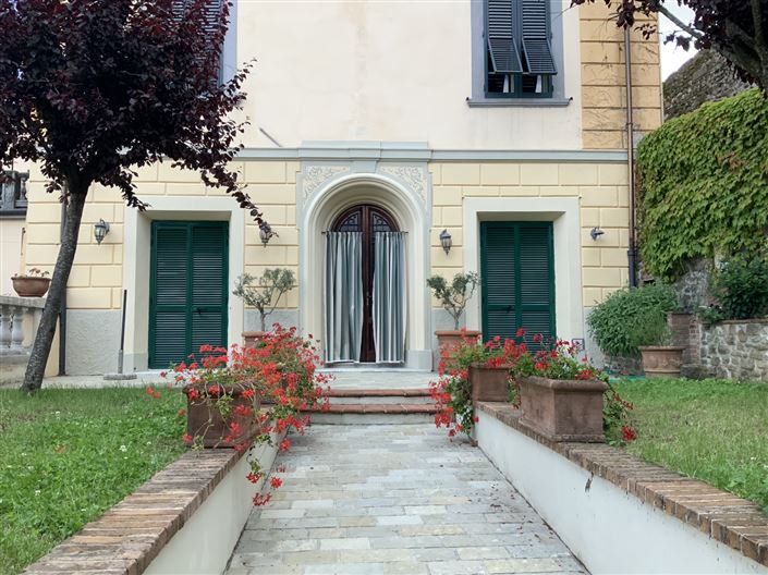 Image No.4-3 Bed Property for sale