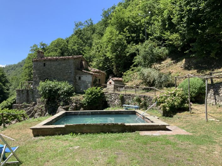 Image No.3-5 Bed Property for sale