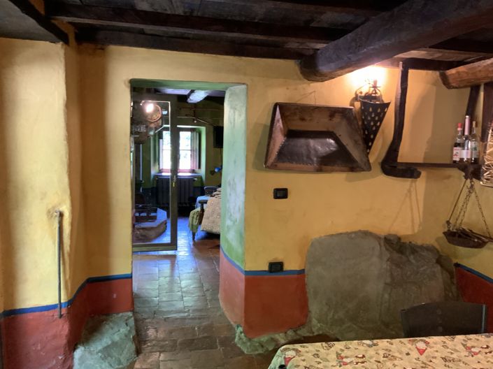 Image No.7-5 Bed Property for sale