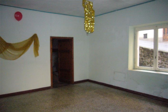 Image No.14-4 Bed Property for sale