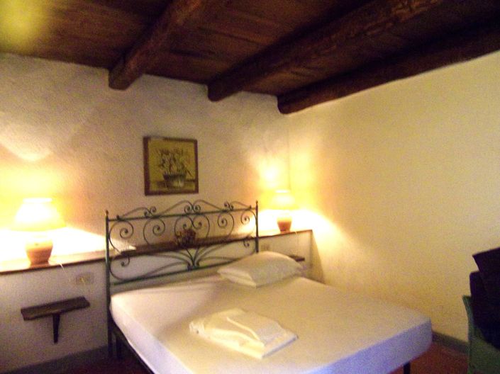 Image No.10-Propriété de 6 chambres à vendre à Gallicano