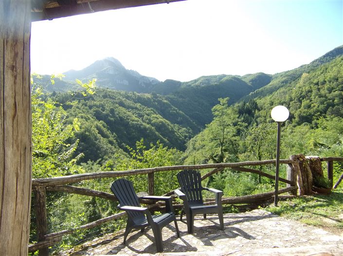 Image No.6-Propriété de 6 chambres à vendre à Gallicano