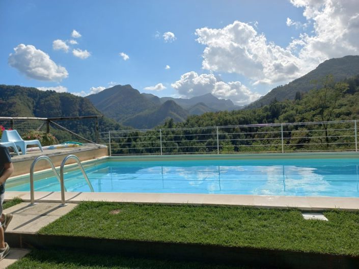 Image No.2-Propriété de 6 chambres à vendre à Gallicano