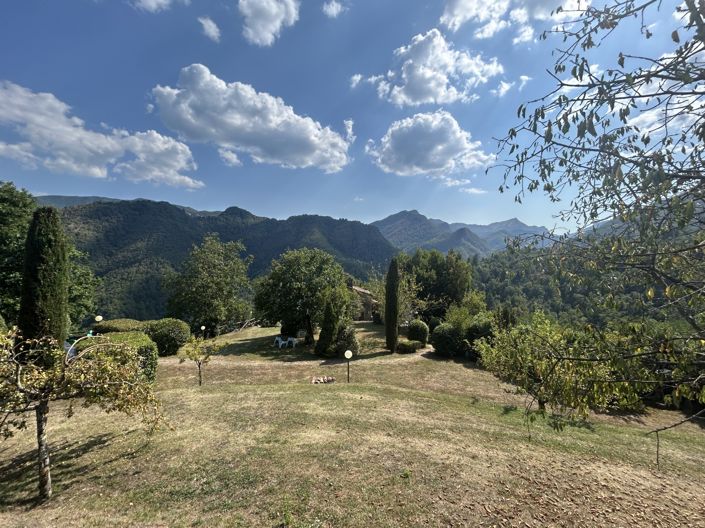 Image No.4-Propriété de 6 chambres à vendre à Gallicano