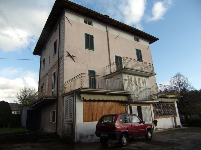 Image No.3-Villa de 8 chambres à vendre à Barga