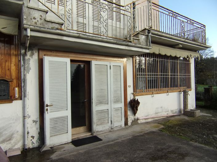 Image No.5-8 Bed Villa for sale