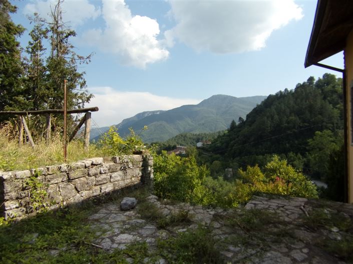 Image No.13-3 Bed Property for sale