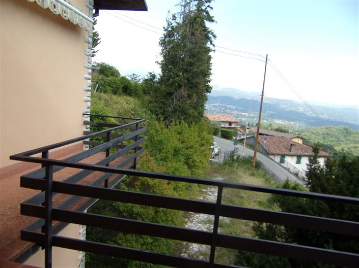 Image No.19-3 Bed Property for sale