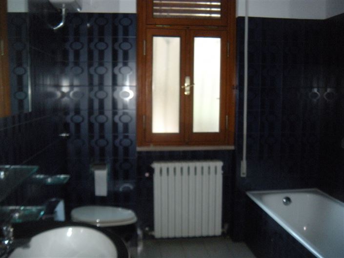 Image No.7-3 Bed Property for sale